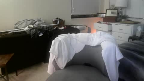 Snapshot of wantmymantofukme chatting on 10.25.25 wantmymantofukme online show from 10.25.25