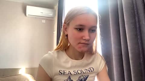 Snapshot of wanttodeep chatting on 10.22.25 wanttodeep online show from 10.22.25