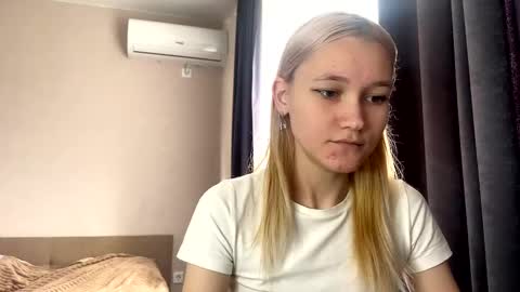 Snapshot of wanttodeep chatting on 10.23.25 wanttodeep online show from 10.23.25