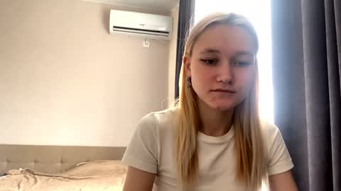 Snapshot of wanttodeep chatting on 10.24.25 wanttodeep online show from 10.24.25