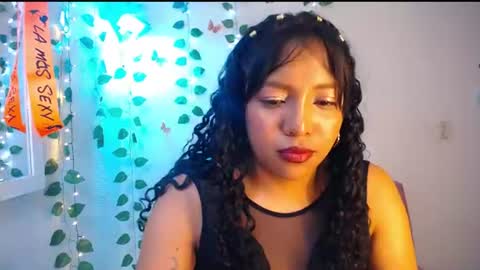 Snapshot of warisgoddes chatting on 07.07.26 EMILY online show from 07.07.26