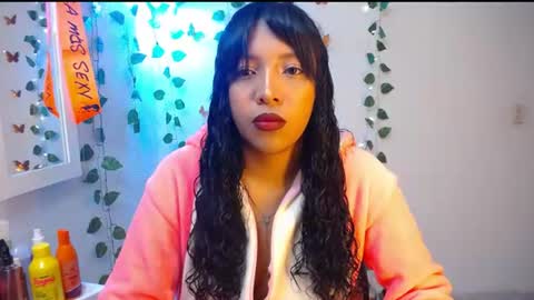 Snapshot of warisgoddes chatting on 07.16.26 EMILY online show from 07.16.26