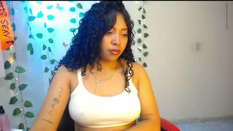 Snapshot of warisgoddes chatting on 07.16.26 EMILY online show from 07.16.26