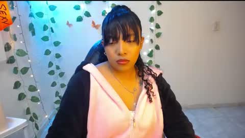 Snapshot of warisgoddes chatting on 07.23.26 EMILY online show from 07.23.26