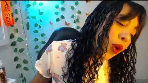 Snapshot of warisgoddes chatting on 07.28.26 EMILY online show from 07.28.26