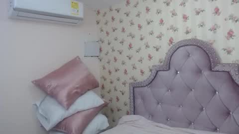 Milf Latina online show from 03.14.26