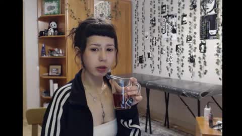 Mina online show from 11.10.25