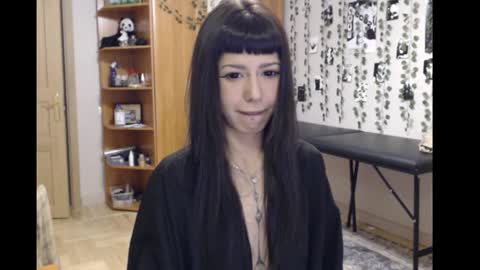 Mina online show from 12.02.25