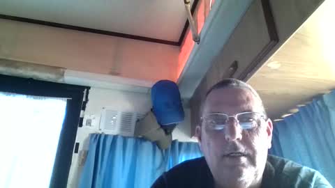 Snapshot of wazahardon2 chatting on 10.21.25 wazahardon2 online show from 10.21.25