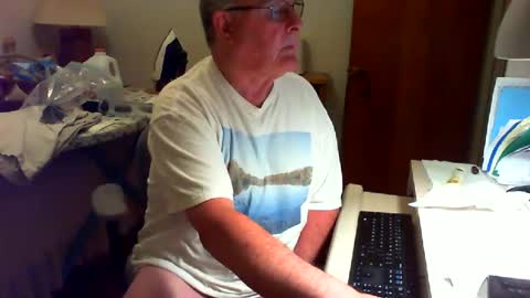 Snapshot of wbcar65 chatting on 06.24.26 wbcar65 online show from 06.24.26