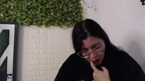 Trixie 3 online show from 01.17.25