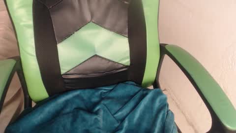 Trixie 3 online show from 10.15.25