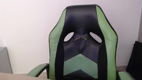 Trixie 3 online show from 02.17.26