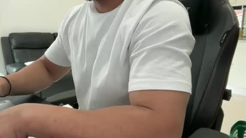 Snapshot of weaponx1 chatting on 01.18.26 Weapon X online show from 01.18.26