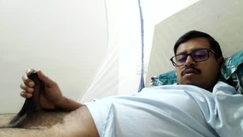 Snapshot of wearcondom chatting on 08.01.26 sexyguy online show from 08.01.26