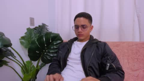 Jhonny Dick  his neighbors. online show from 09.29.25