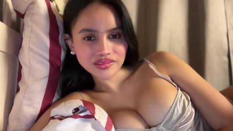 Snapshot of webcammaggie chatting on 09.29.25 Maggie online show from 09.29.25