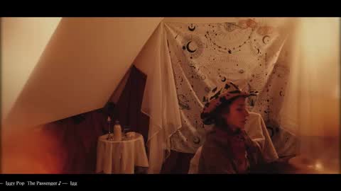 Snapshot of webcora chatting on 10.29.25 Coraline online show from 10.29.25