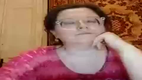 Snapshot of webgirl2 chatting on 06.16.26 Marina online show from 06.16.26