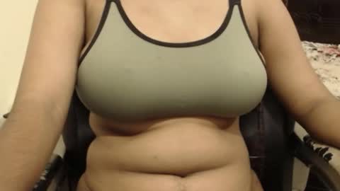 mina online show from 10.18.25