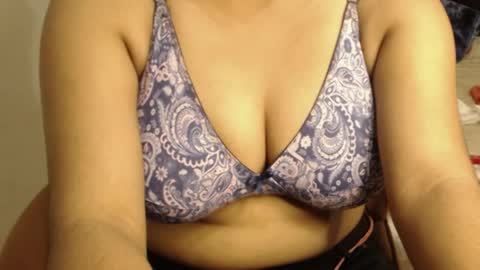 mina online show from 04.16.26