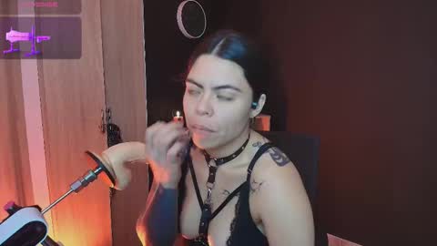 Wednesday   Please help me to reach 111 thumbs up online show from 11.12.25