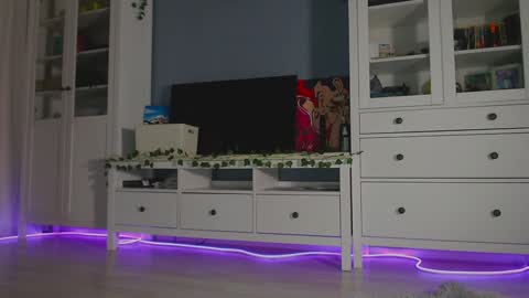  moon  online show from 12.06.24