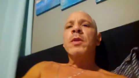 Snapshot of wellhungsilverdaddy chatting on 08.08.26 wellhungsilverdaddy online show from 08.08.26