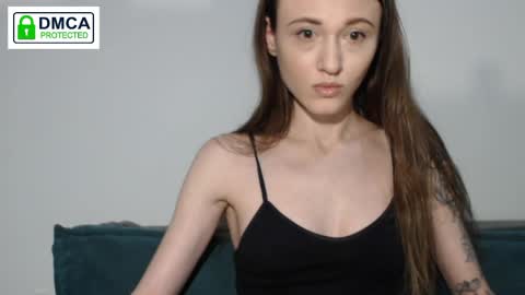 Snapshot of weltmilen chatting on 05.15.26 Milena online show from 05.15.26