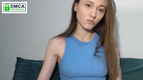 Snapshot of weltmilen chatting on 05.28.26 Milena online show from 05.28.26