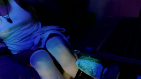 Snapshot of weluvwoman84 chatting on 01.05.25 RiZZA and MiKE online show from 01.05.25