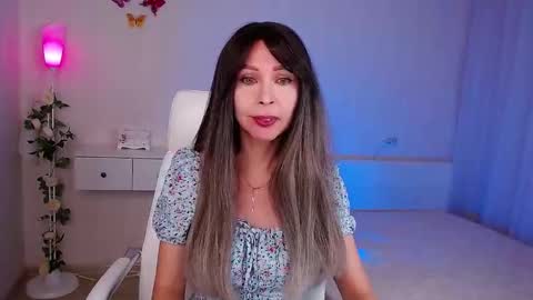 Wendi Foster online show from 12.19.25