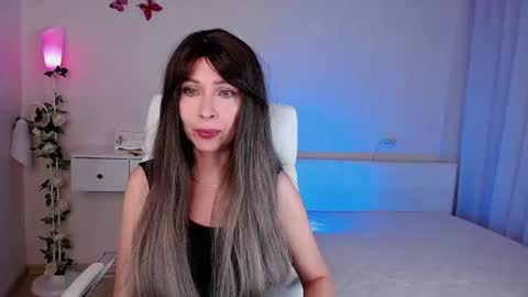 Snapshot of wendifoster chatting on 06.26.26 Wendi Foster online show from 06.26.26