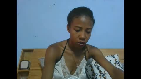 Snapshot of wendy09888 chatting on 10.25.25 Wendy online show from 10.25.25