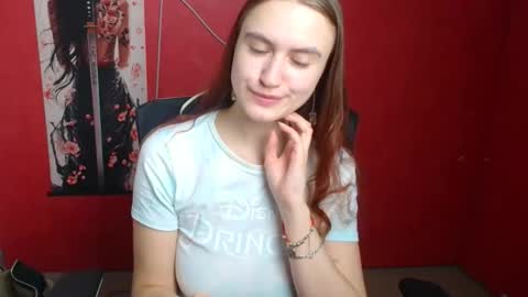 Snapshot of wendy_say_ chatting on 10.28.25 Wendy online show from 10.28.25