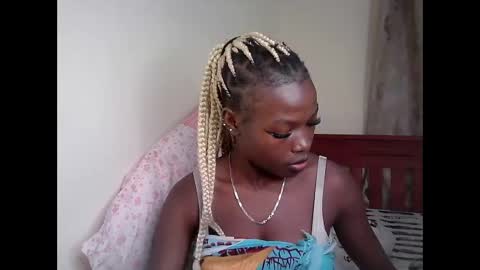 Snapshot of wendy_shancy chatting on 06.06.26 shancy online show from 06.06.26