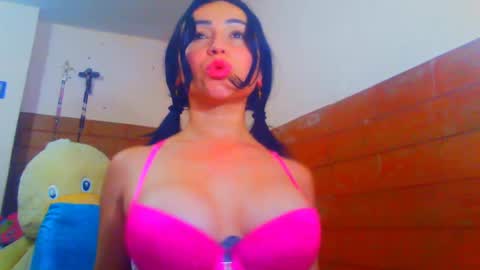 TaTis online show from 01.31.25