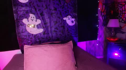 Snapshot of wensheng_ chatting on 10.15.25 WEN SHENG online show from 10.15.25