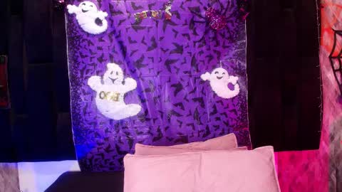 Snapshot of wensheng_ chatting on 10.20.25 WEN SHENG online show from 10.20.25