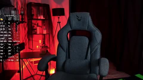 little girl who is always rightLisa online show from 04.04.26