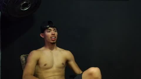 wesley_77 online show from 04.17.26