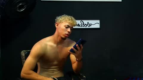 Snapshot of wesley_77 chatting on 05.23.26 wesley_77 online show from 05.23.26