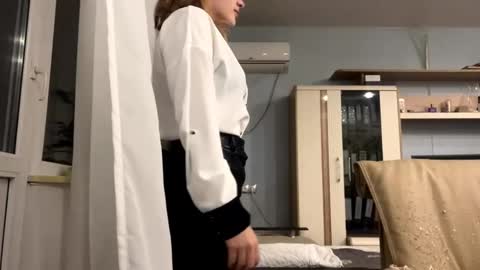 Polly online show from 11.09.25