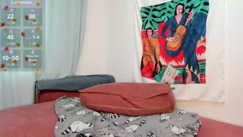 Snapshot of wet_eyyyelashes chatting on 10.28.25 online show from 10.28.25