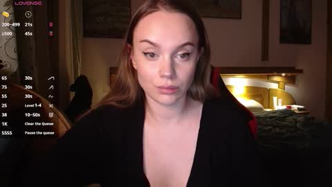 Lana online show from 12.02.25