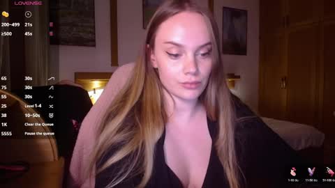 Lana online show from 04.17.26