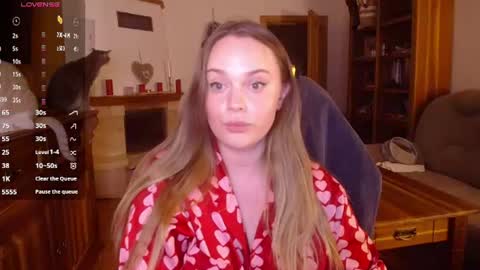 Snapshot of wet_lana chatting on 06.26.26 Lana online show from 06.26.26