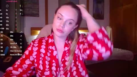 Snapshot of wet_lana chatting on 06.29.26 Lana online show from 06.29.26
