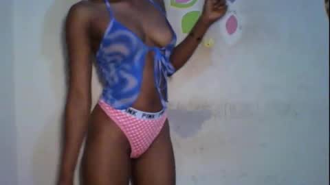 Bella online show from 10.31.25