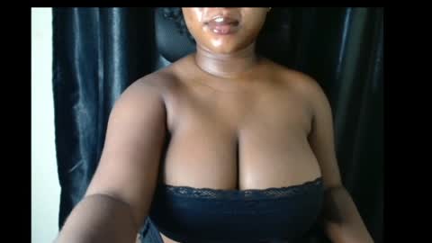 Snapshot of wet_xxpussy55 chatting on 06.24.26 Sonia online show from 06.24.26
